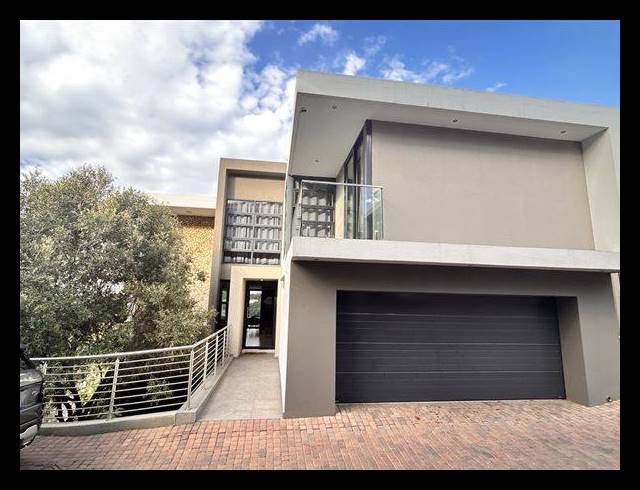 4 BEDROOM CLUSTER FOR SALE IN WATERKLOOF RIDGE